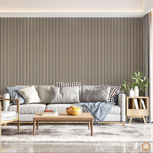 Créez un salon moderne avec le Panneau Tasseau Acoustique en Chêne Clair 3 Faces d'Acoupanel™. Son élégante finition en chêne et son design acoustique ajoutent du style et du confort, créant une atmosphère accueillante et contemporaine.