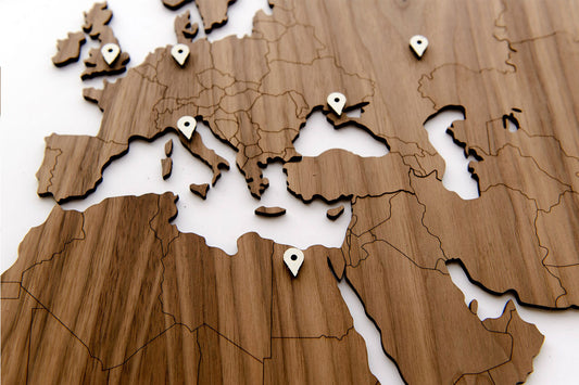 Carte du monde en Bois 130x78cm - Noyer - Exclusive